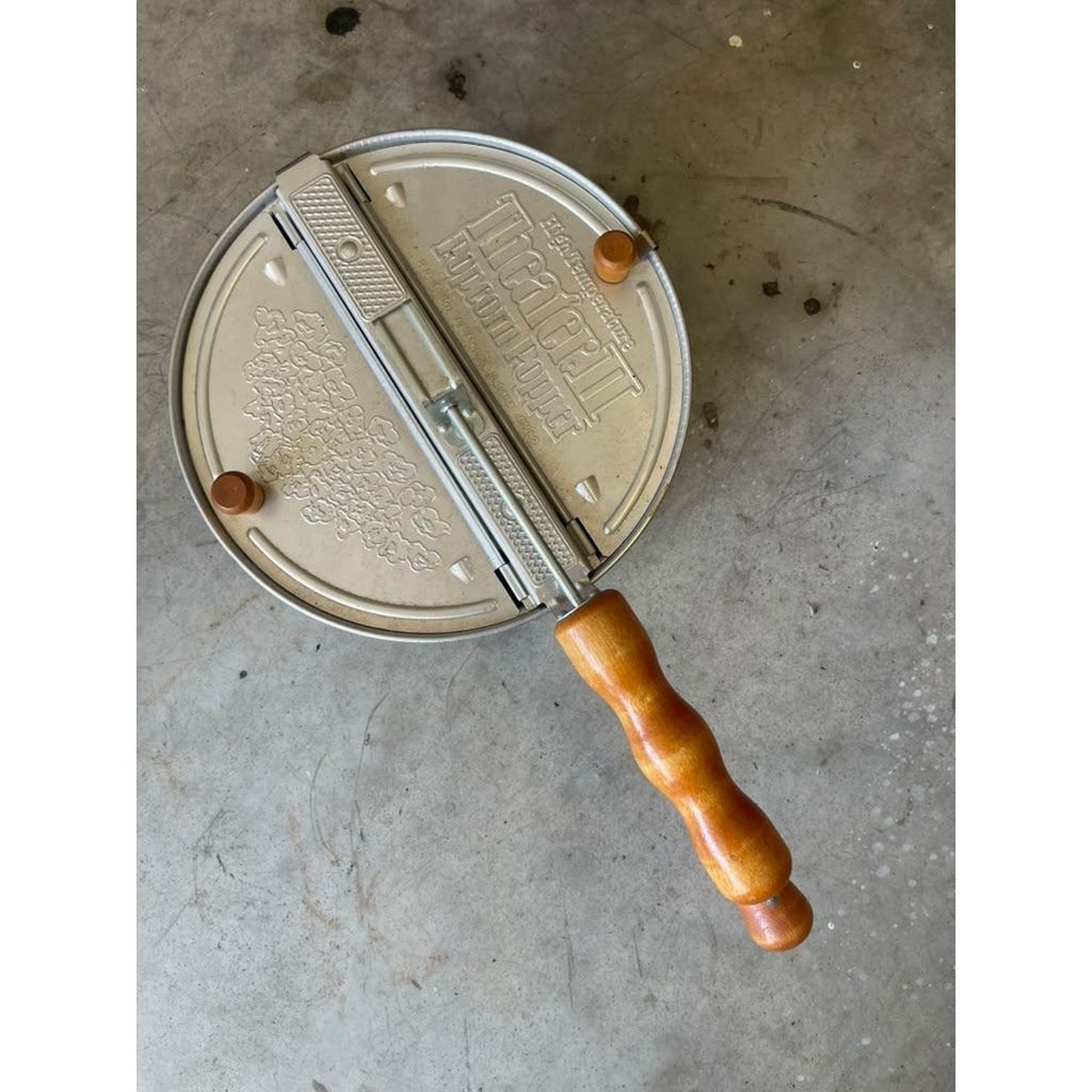 Theater II Stovetop Popcorn Popper Felknor Aluminum Wood Handle Vintage Kitchen